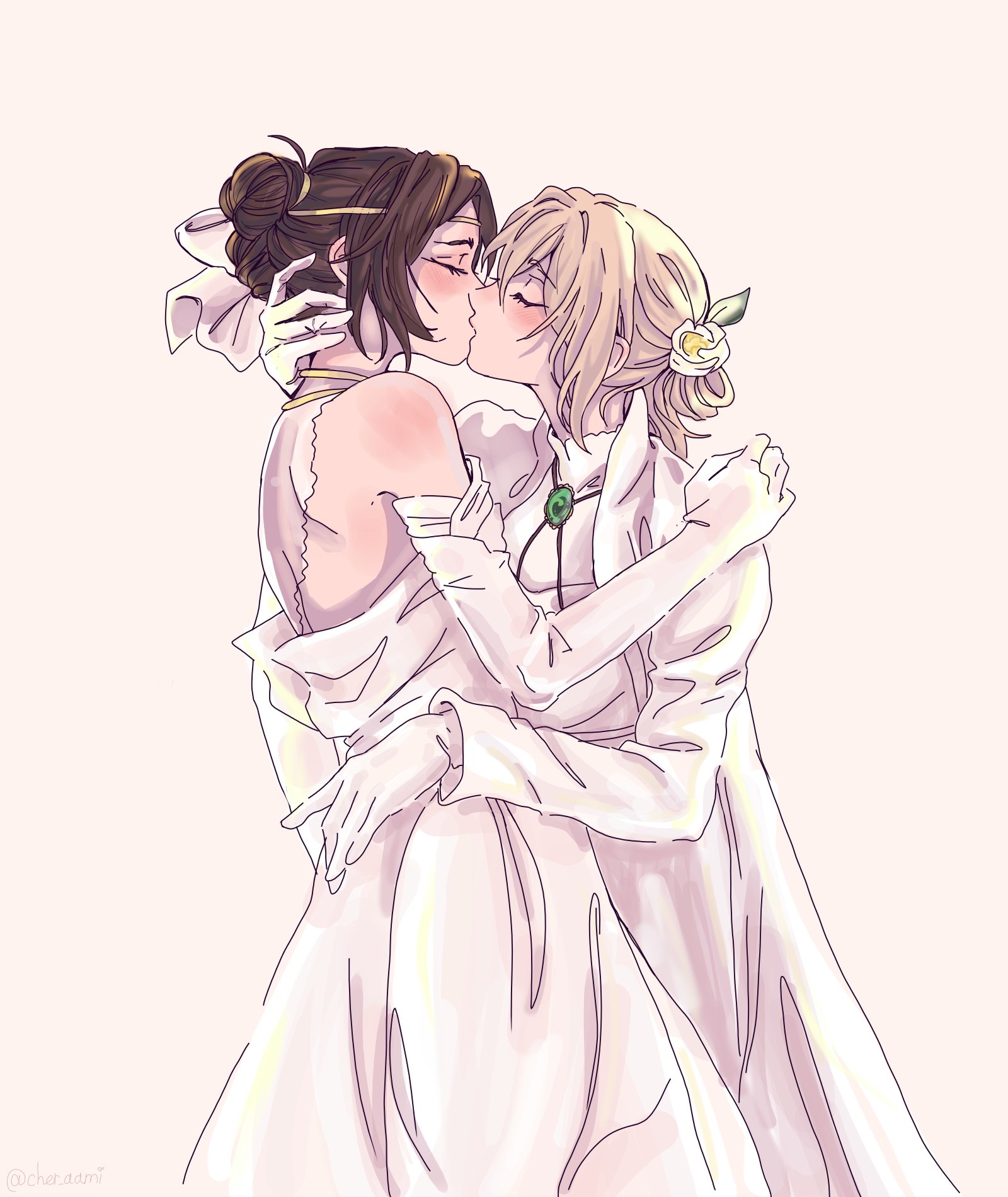 amy bartlett, violet evergarden, violet evergarden (series), highres, 2girls, blonde hair, blush, brown hair, cheraami, detached sleeves, dress, flower, gloves, hair flower, hair ornament, hairpin, jewelry, kiss, multiple girls, necklace, pearl necklace, shirt, simple background, upper body, white background, white dress, white gloves, white shirt, white sleeves, yuri