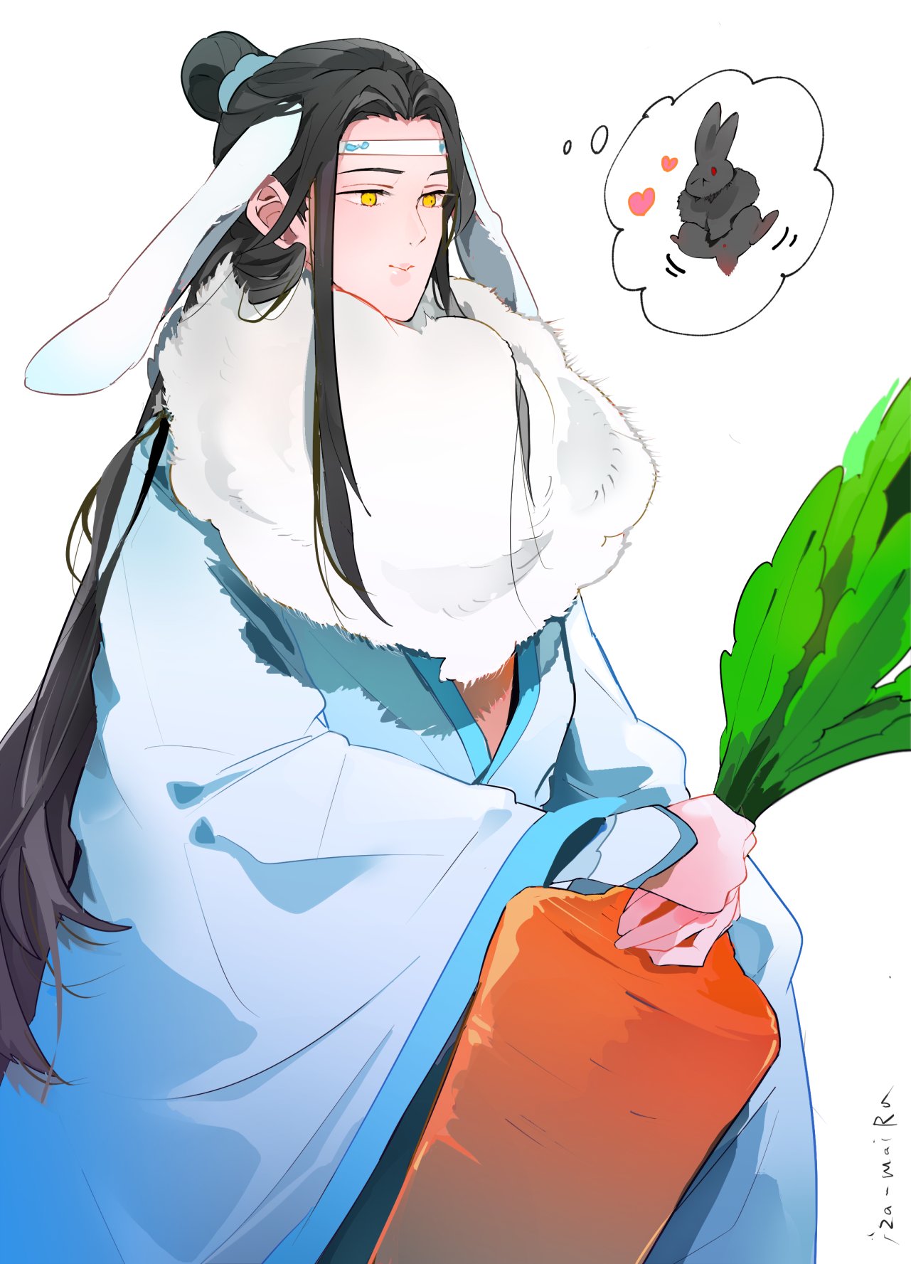 lan wangji, modao zushi, highres, 1boy, animal, animal ears, artist name, black hair, black rabbit (animal), carrot, chinese clothes, closed mouth, food, fur collar, hanfu, headband, heart, holding, holding carrot, implied yaoi, iza mairu, kemonomimi mode, long hair, long sleeves, male focus, rabbit, rabbit boy, rabbit ears, robe, sidelocks, simple background, smile, solo, speech bubble, thought bubble, topknot, vegetable, very long hair, white background, white fur, white hanfu, white headband, wide sleeves, yellow eyes