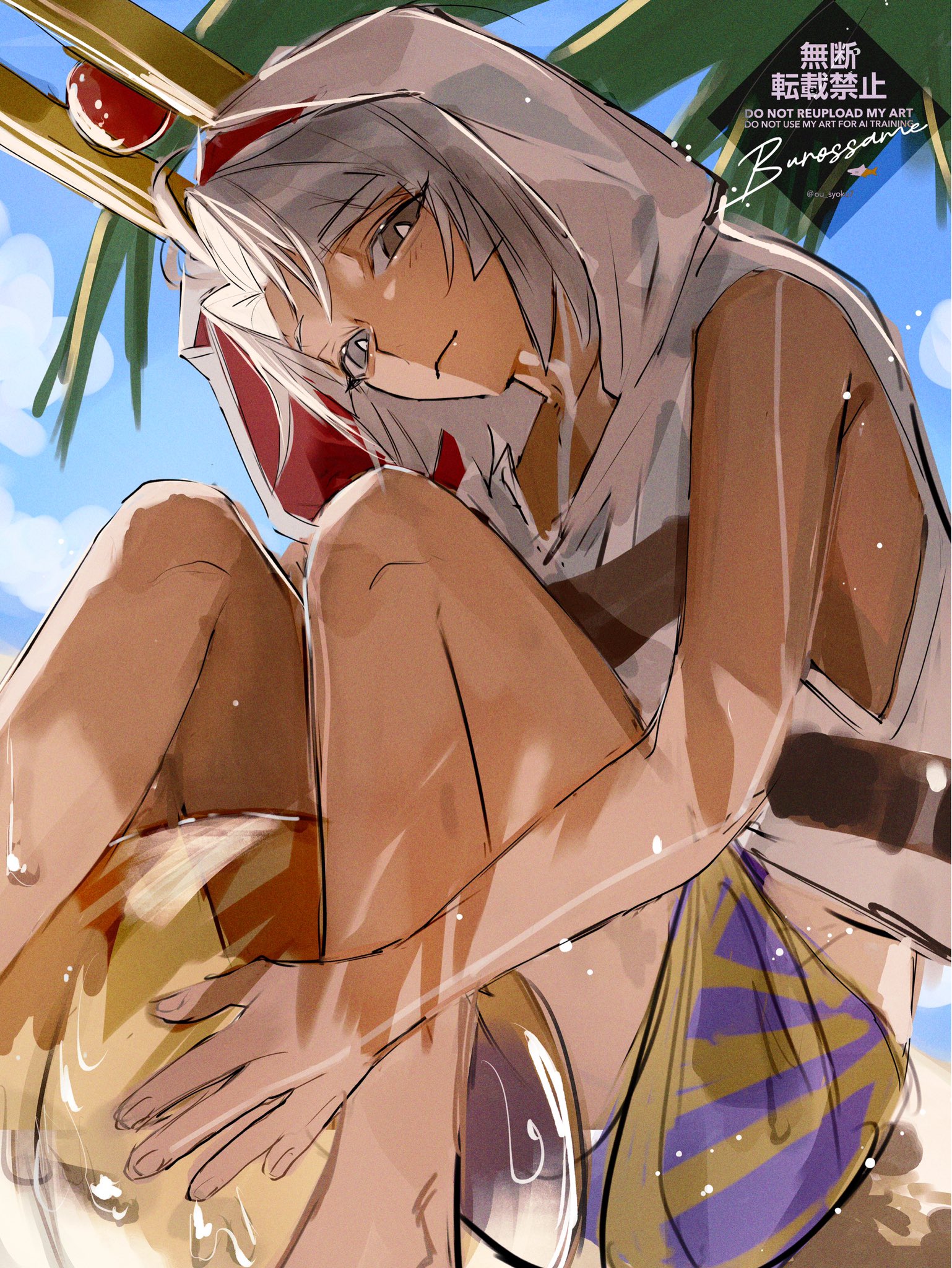 ou syoku7, tutankhamun (fate), fate/grand order, fate (series), highres, 1boy, ball, beachball, blue shorts, dark-skinned male, dark skin, grey eyes, grey hair, hood, hooded vest, hoodie, looking at viewer, medium hair, shorts, sitting, solo, thighs, tutankhamun (sun boat) (fate), vest, white vest