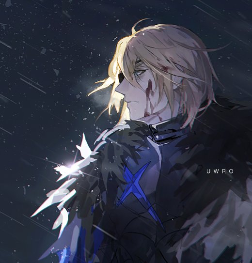 uwro, dimitri alexandre blaiddyd, dimitri alexandre blaiddyd (timeskip), fire emblem, fire emblem: three houses, nintendo, commentary, commentary request, cropped, 1boy, armor, artist name, bags under eyes, black armor, black fur, blood, blood on face, blue cape, blue eyes, breastplate, cape, closed mouth, eyepatch, from side, frown, fur-trimmed cape, fur trim, hair behind ear, hair between eyes, male focus, night, night sky, one eye covered, profile, sky, snow, solo, upper body, white fur