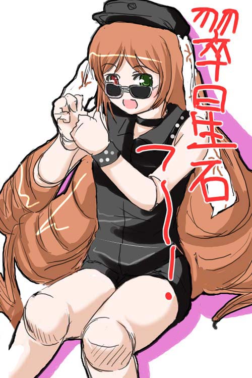 hard gay, suiseiseki, rozen maiden, translation request, 1girl, bracelet, brown hair, collar, cosplay, crossdressing, crossdressing (ftm), crossover, doll joints, female focus, green eyes, hard gay (cosplay), hat, heterochromia, jewelry, joints, long hair, newsboy cap, parody, red eyes, simple background, solo, sunglasses