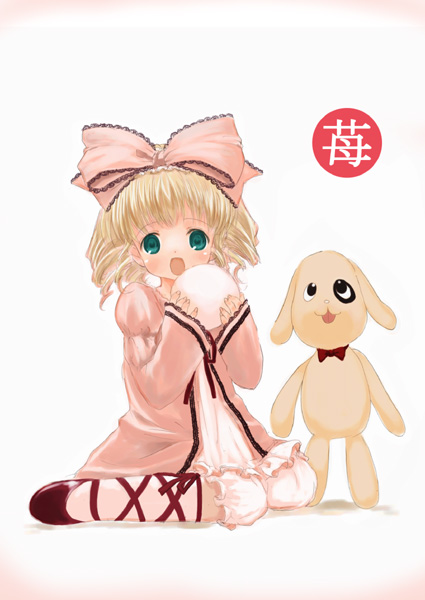 mikazukimo, hinaichigo, kunkun, rozen maiden, 00s, 1girl, blonde hair, bow, dress, female focus, green eyes, looking at viewer, pink bow, simple background, sitting, smile, solo, toy
