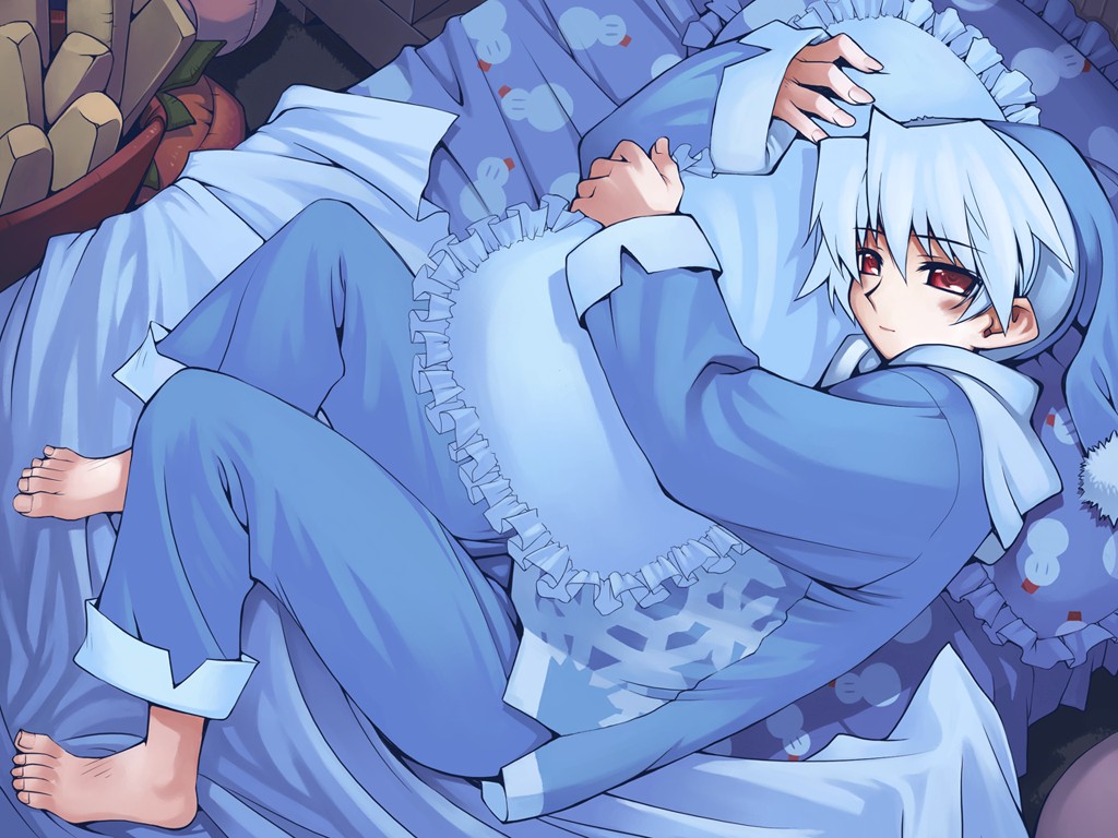 irumo haruaki, kotonomiya yuki, mizukabe, suigetsu, 1girl, barefoot, bed, blue hair, blush, female focus, fingernails, frilled pillow, frills, from above, full body, hat, hugging object, indoors, light smile, lying, nightcap, on side, pajamas, pillow, pillow hug, red eyes, short hair, snowflake print, solo, toenails