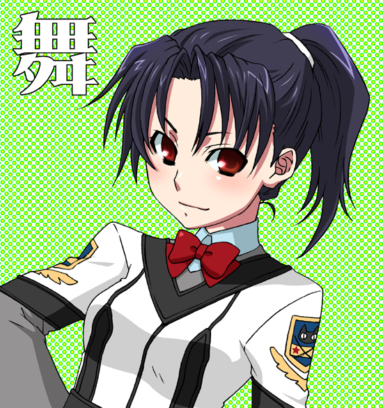 kuroo (project apricot), shibamura mai, gunparade march, uniform, 00s, 1girl, black hair, bow, bowtie, emblem, female focus, green background, long sleeves, looking at viewer, ponytail, red eyes, scrunchie, simple background, smile, solo