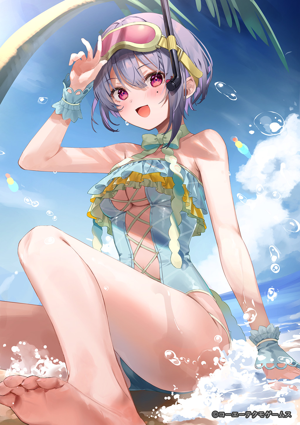 kanda done, johanna (atelier), atelier (series), atelier resleriana, highres, official art, second-party source, 1girl, :d, arm support, barefoot, blue one-piece swimsuit, blue sky, blush, breasts, clothing cutout, cloud, copyright notice, day, feet, goggles, goggles on head, green ribbon, grey hair, hair between eyes, hand up, large breasts, looking at viewer, mole, mole under eye, navel cutout, neck ribbon, official alternate costume, one-piece swimsuit, open mouth, outdoors, palm tree, purple eyes, ribbon, short hair, sitting, sky, smile, soles, solo, swimsuit, toes, tree, underboob, water, waves, wet, wrist cuffs