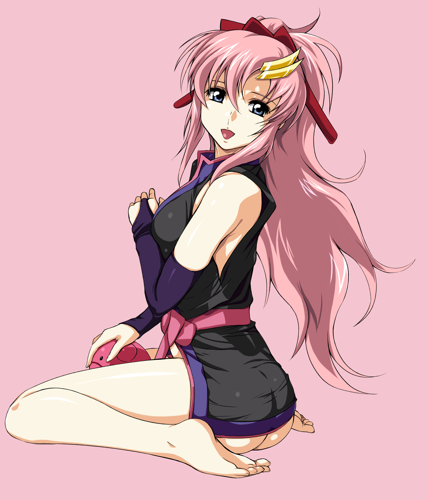 zundarepon, haro, lacus clyne, gundam, gundam seed, gundam seed destiny, highres, 00s, 1girl, :d, ass, bare legs, bare shoulders, barefoot, black dress, blue eyes, bottomless, dress, feet, female focus, fingerless gloves, gloves, japanese clothes, long hair, looking at viewer, looking back, no panties, open mouth, pink hair, ponytail, sitting, sleeveless, smile, soles, solo, wariza