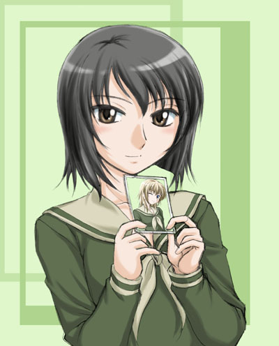 kanina shizuka, maria-sama ga miteru, lowres, 00s, 1girl, black hair, blonde hair, blush, brown eyes, female focus, green background, green shirt, head tilt, long sleeves, looking at viewer, neckerchief, photo (object), ribbon, sailor collar, school uniform, serafuku, shirt, short hair, simple background, smile, solo, upper body, yellow ribbon