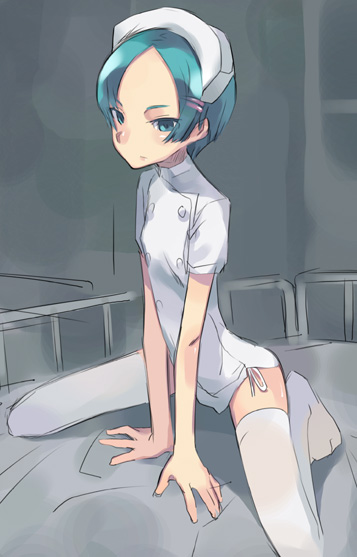 usatsuka eiji, original, 1girl, female focus, green eyes, green hair, hair ornament, hairclip, kneeling, long legs, matching hair/eyes, nurse, on bed, short hair, sitting, solo, thighhighs, white thighhighs