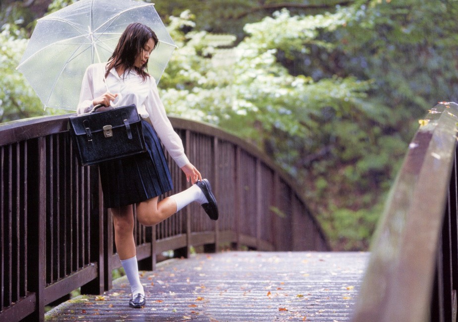 white legwear, photo (medium), bag, bridge, loafers, rain, school uniform, serafuku, shoes, socks, transparent umbrella, umbrella
