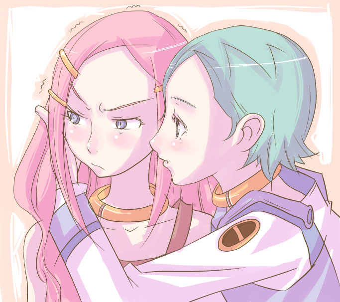 mao (daiou), anemone (eureka seven), eureka (eureka seven), eureka seven, eureka seven (series), 00s, 2girls, blush, collar, embarrassed, green hair, hair ornament, hairclip, hand in another's hair, multiple girls, pink hair, purple eyes, trembling, yuri