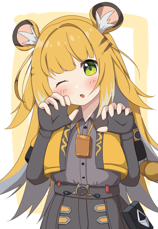 ju fufu, zenless zone zero, 1girl, animal ear fluff, animal ears, ati ra kotira, black gloves, black shirt, blonde hair, elbow gloves, fingerless gloves, gloves, green eyes, jacket, long hair, looking at viewer, multicolored hair, open mouth, shirt, shorts, smile, solo, tail, tiger ears, tiger girl, tiger tail, white hair, yellow jacket