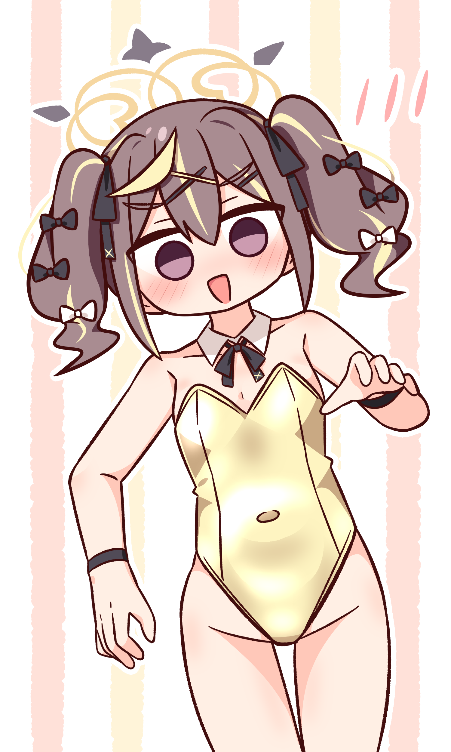 hana kazari, rena (blue archive), blue archive, absurdres, highres, 1girl, :d, bare shoulders, blonde hair, blush, breasts, brown hair, collar, covered navel, detached collar, empty eyes, groin, hair between eyes, hair ornament, hairclip, halo, leotard, looking at viewer, multicolored hair, open mouth, playboy bunny, purple eyes, small breasts, smile, solo, strapless, strapless leotard, streaked hair, thigh gap, twintails, white collar, wing collar, x hair ornament, yellow leotard