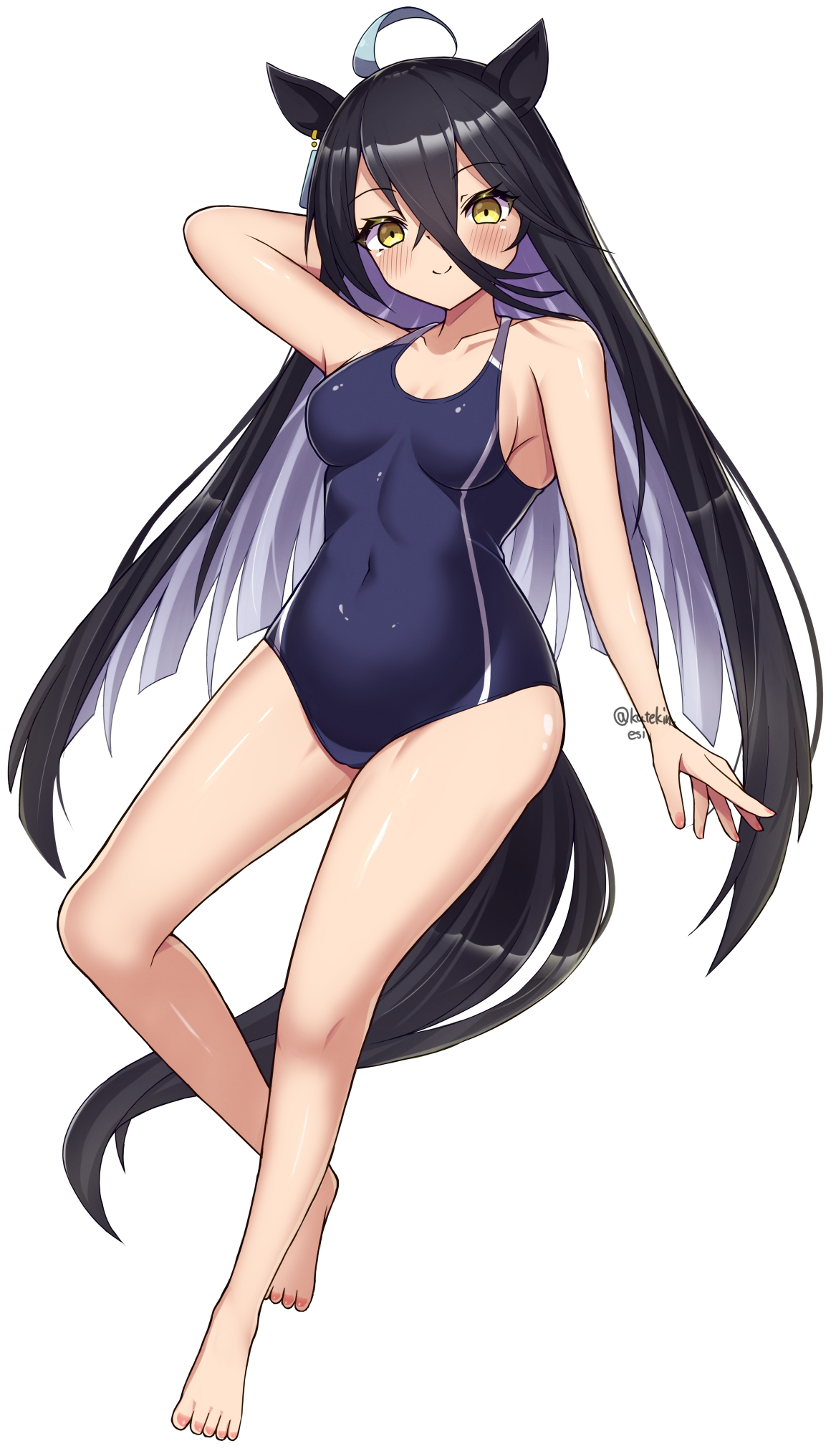katekin esi, manhattan cafe (umamusume), umamusume, highres, 1girl, ahoge, animal ears, barefoot, black hair, black one-piece swimsuit, breasts, colored inner hair, competition swimsuit, hair between eyes, horse ears, horse girl, horse tail, long bangs, long hair, long hair between eyes, multicolored hair, one-piece swimsuit, purple eyes, small breasts, solo, swimsuit, tachi-e, tail, yellow eyes