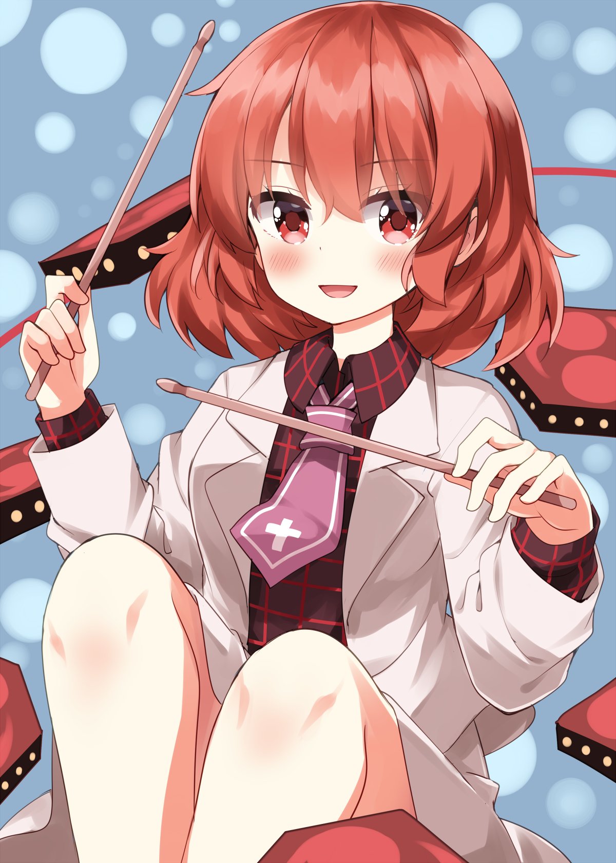 ruu (tksymkw), horikawa raiko, touhou, commentary request, highres, 1girl, :d, blue background, blush, brown shirt, collared shirt, drum, drumsticks, feet out of frame, holding, holding drumsticks, instrument, jacket, long sleeves, looking at viewer, necktie, open clothes, open jacket, open mouth, pink necktie, red eyes, red hair, shirt, short hair, sitting, skirt, smile, solo, white jacket, white skirt