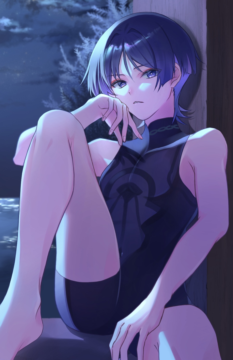 rui (yozakura043), scaramouche (genshin impact), wanderer (genshin impact), genshin impact, highres, 1boy, armpit crease, black hair, black leotard, bright pupils, cloud, cloudy sky, covered collarbone, covered navel, eyeliner, eyeshadow, fingernails, hair intakes, knee up, leotard, looking at viewer, makeup, male focus, mandarin collar, moonlight, multicolored hair, night, night sky, ocean, open hand, parted lips, pectorals, plant, purple eyes, purple hair, red eyeliner, red eyeshadow, sitting, sky, solo, star (sky), starry sky, streaked hair, tsurime, white mouth, white pupils, wispy bangs