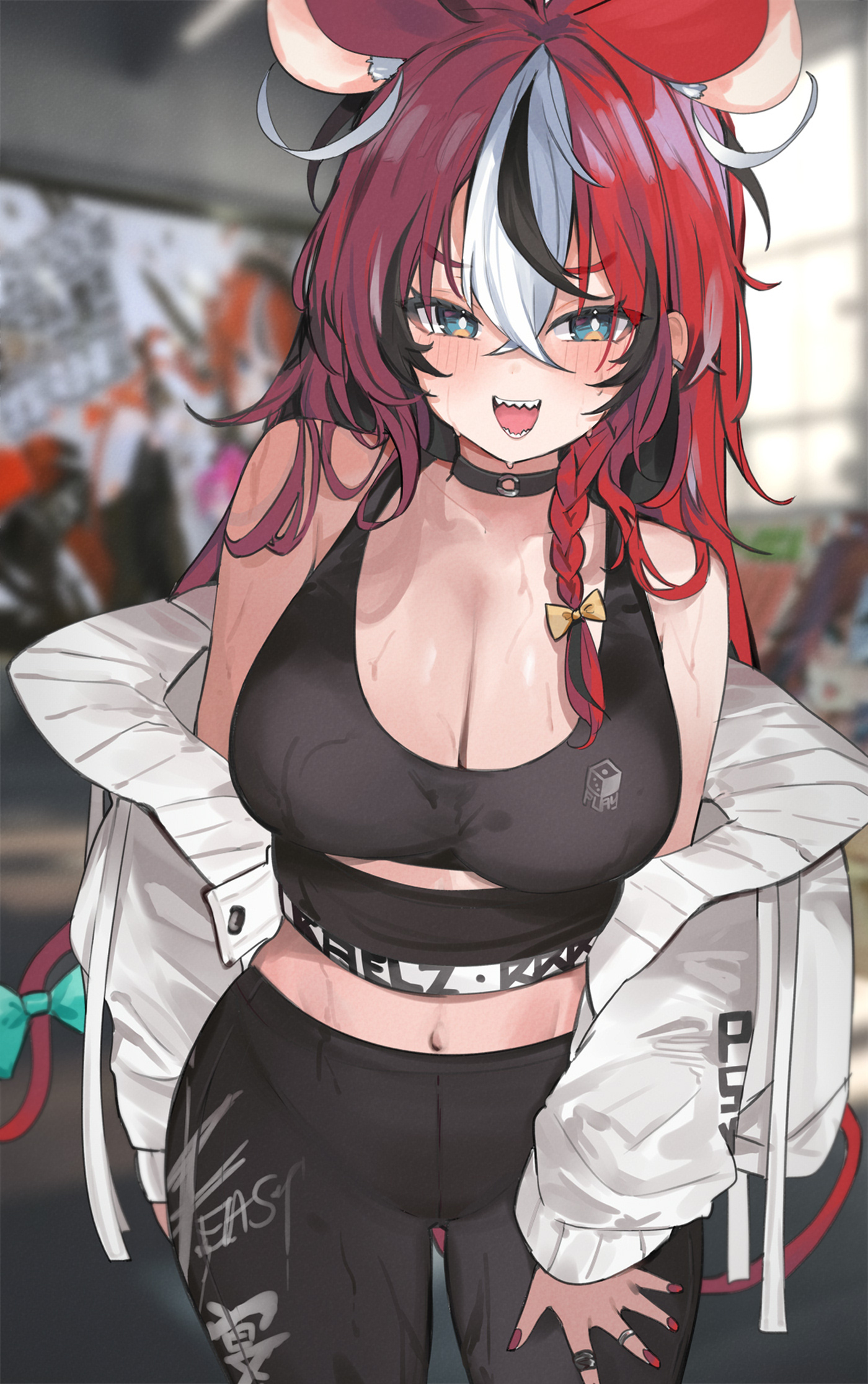 appleseed (appleseed art), hakos baelz, hololive, hololive english, commentary, english commentary, highres, 1girl, :d, alternate costume, animal ear fluff, animal ears, black choker, black hair, black pants, black sports bra, blue eyes, blurry, blurry background, braid, breasts, choker, cleavage, double-parted bangs, extra ears, hair between eyes, indoors, jacket, large breasts, long hair, looking at viewer, midriff, mouse ears, mouse girl, mouse tail, multicolored hair, navel, off shoulder, open mouth, pants, red hair, sharp teeth, side braid, single braid, smile, solo, sports bra, streaked hair, sweat, tail, teeth, virtual youtuber, white hair, white jacket, yoga pants