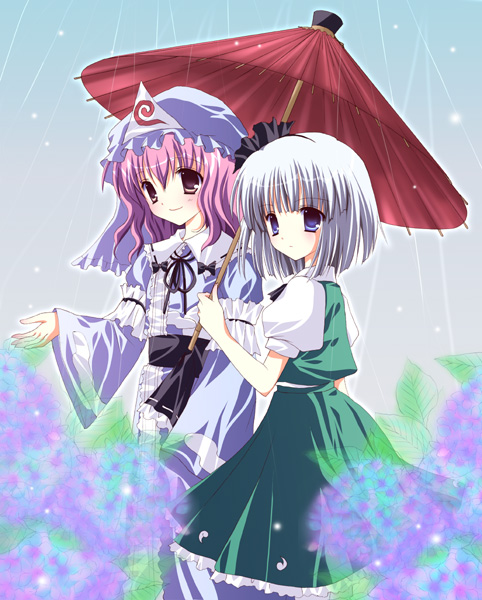 shirogane hina, konpaku youmu, saigyouji yuyuko, touhou, 2girls, blouse, blue hat, blunt bangs, bob cut, female focus, flower, hat, hydrangea, mob cap, multiple girls, oil-paper umbrella, rain, shared umbrella, shirt, triangular headpiece, umbrella, white shirt