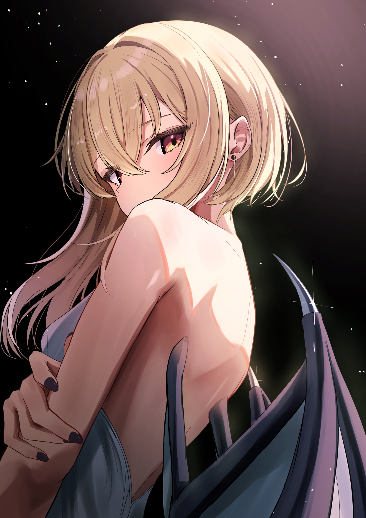 izuno (izunoyoshiki), original, highres, 1girl, back, bare back, bare shoulders, black nails, blonde hair, covered mouth, demon wings, dress, ear piercing, gradient background, looking at viewer, looking back, piercing, simple background, solo, strapless, strapless dress, white dress, wings, yellow eyes