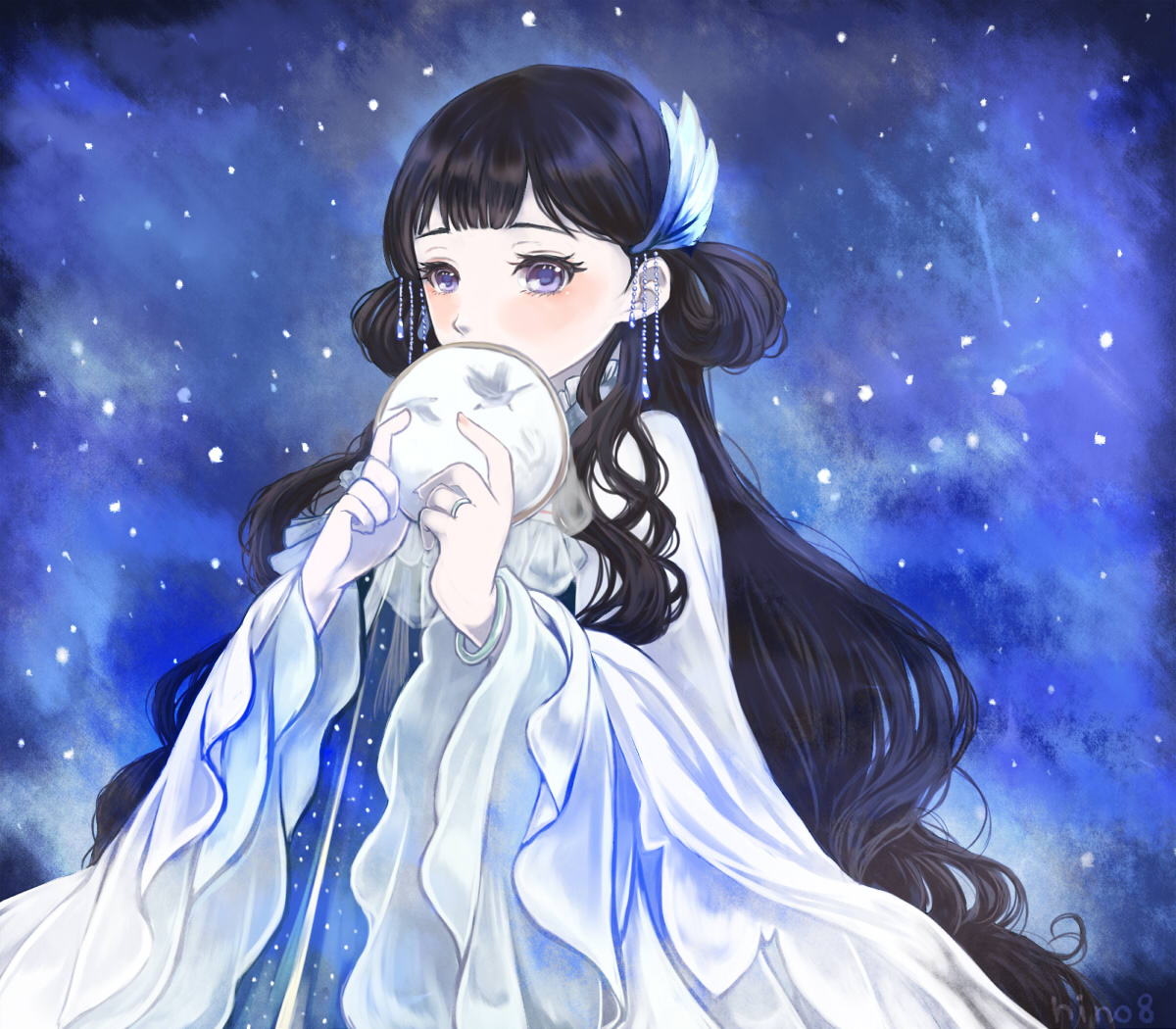 hino (8), miracle nikki, nikki (series), commentary, 1girl, animal print, bird, bird print, black hair, blue eyes, blue theme, bracelet, chinese clothes, covered mouth, crane (animal), double bun, earrings, eyelashes, feather hair ornament, feathers, fingernails, frilled sleeves, frills, hair bun, hair ornament, hand fan, hanfu, holding, holding fan, jewelry, lonely valentine's night (miracle nikki), long hair, long sleeves, night, night sky, outdoors, pink nails, ring, sidelocks, signature, sky, solo, star (sky), starry sky, tuanshan, upper body, very long hair, wavy hair, white hanfu, wide sleeves