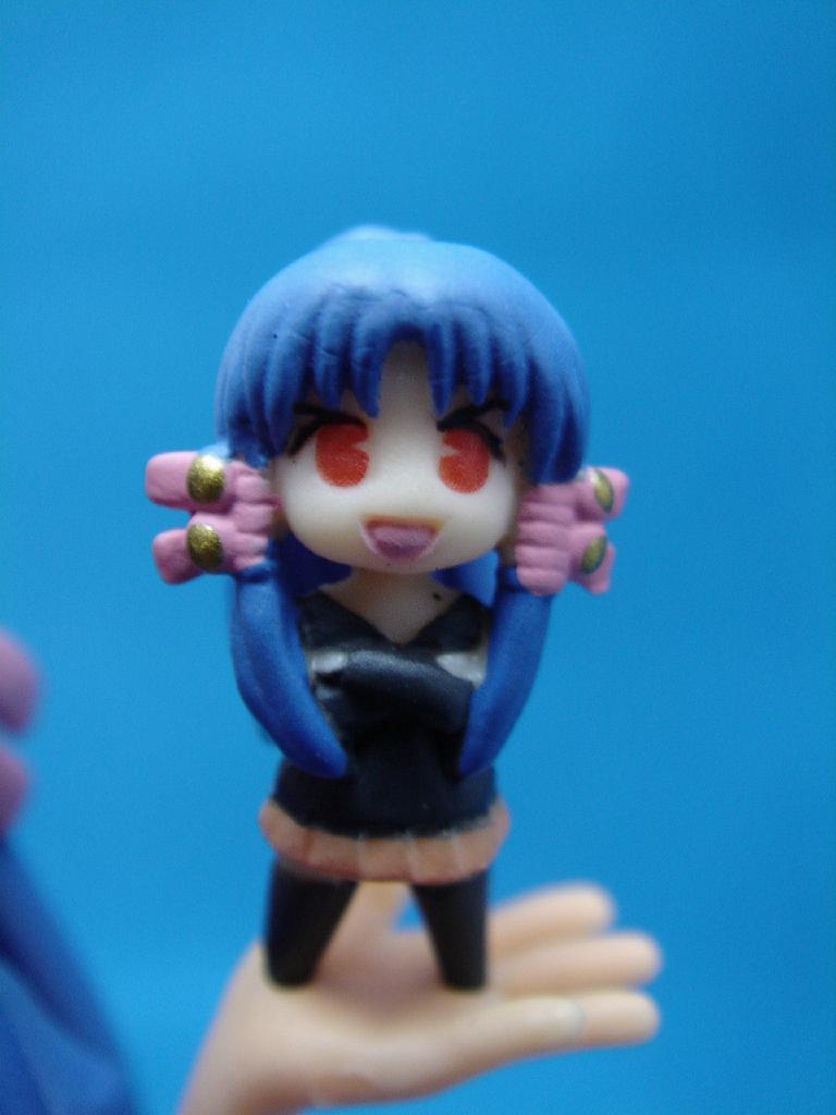 akasaka saki, aoba kozue, mahoraba, photo (medium), 00s, 2girls, blue hair, female focus, figure, gradient background, multiple girls, red eyes
