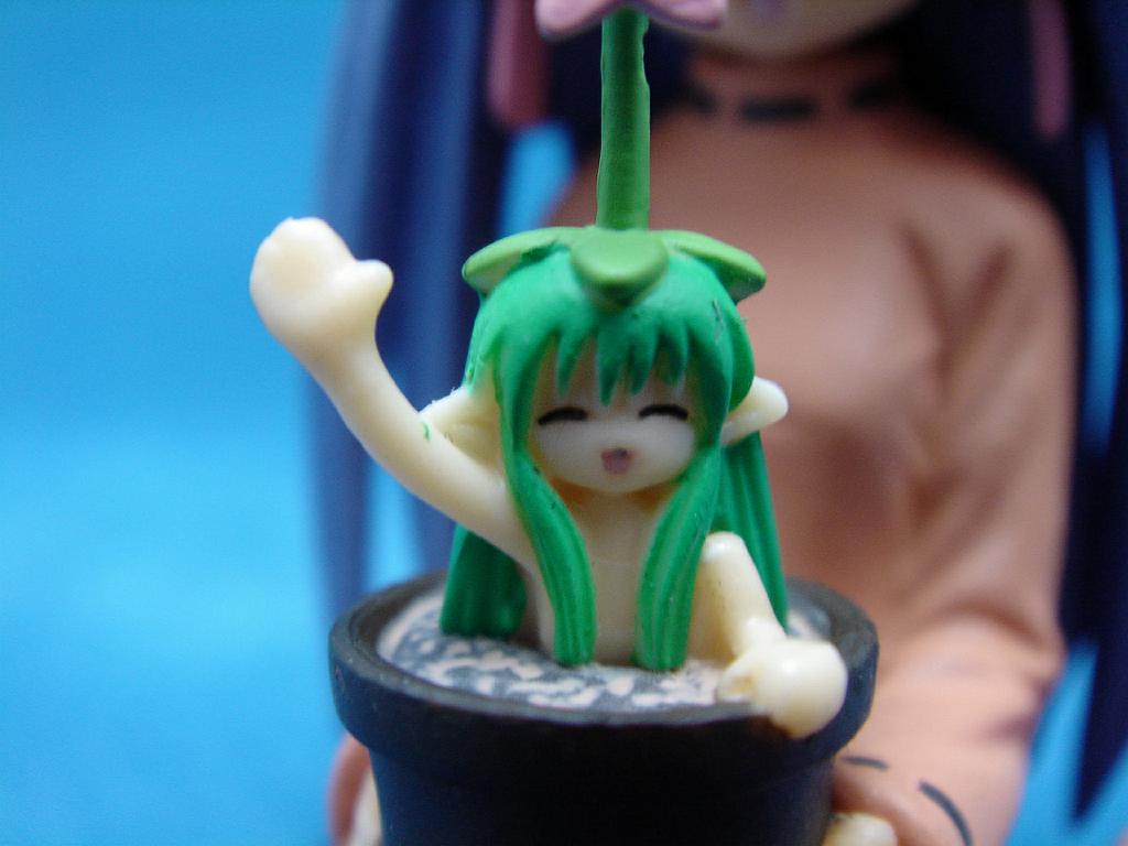 mahoraba, photo (medium), tagme, 00s, 2girls, female focus, figure, gradient background, green hair, multiple girls