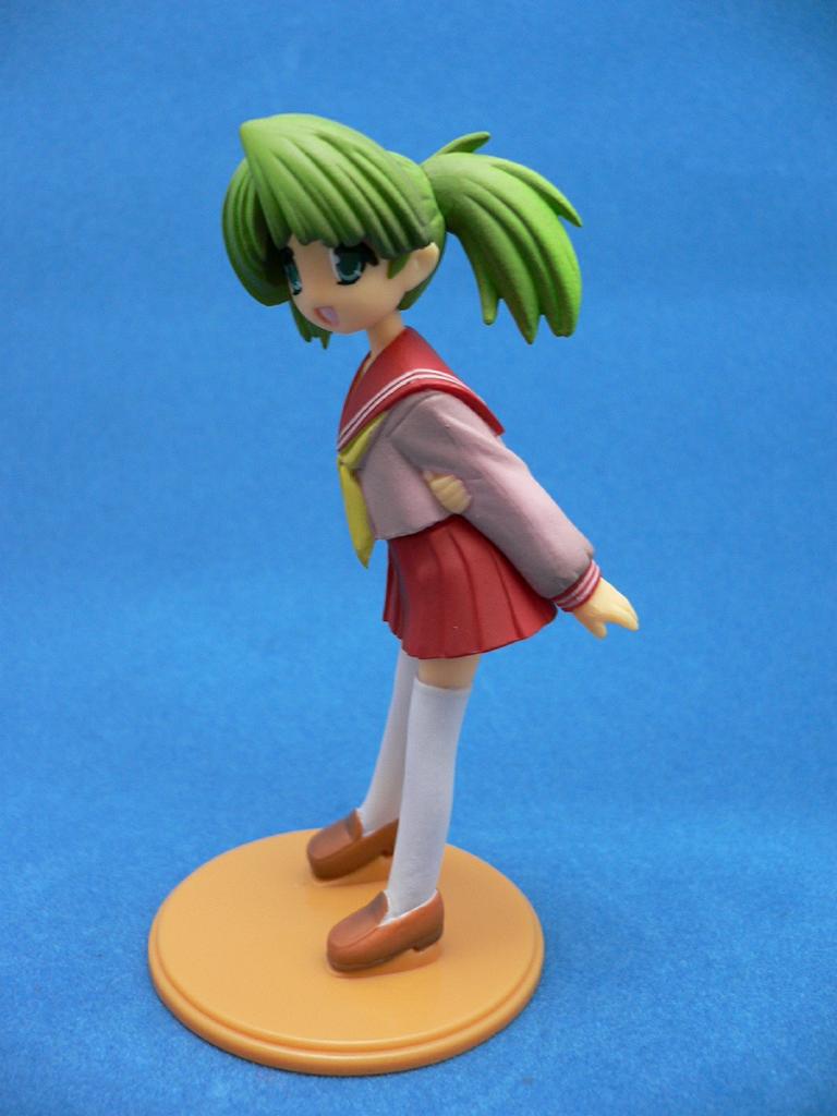 kurosaki asami, mahoraba, 00s, blue eyes, figure, green hair, loafers, no humans, school uniform, serafuku, shoes, solo, thighhighs