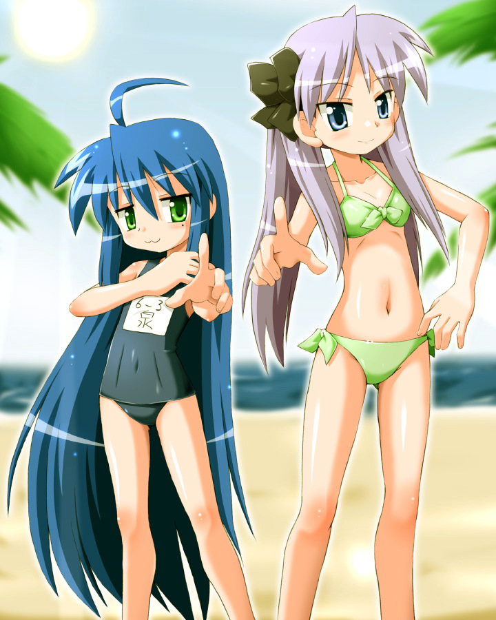 hiiragi kagami, izumi konata, lucky star, 00s, beach, bikini, blue eyes, blue hair, green eyes, school swimsuit, swimsuit