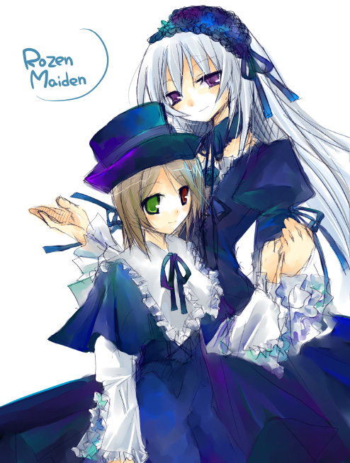 suzushiro kurumi, souseiseki, suigintou, rozen maiden, 00s, 2girls, black dress, blue dress, brown hair, collar, detached collar, dress, frills, green eyes, hairband, hat, heterochromia, holding hands, lolita hairband, long sleeves, looking at viewer, multiple girls, pink eyes, purple eyes, red eyes, short hair, text focus, top hat, white hair