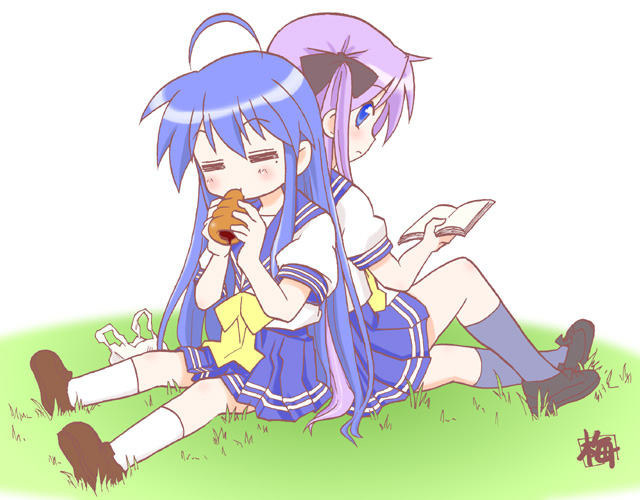 kairakuen umenoka, hiiragi kagami, izumi konata, lucky star, brown footwear, white legwear, 00s, 2girls, ahoge, back-to-back, black socks, blue eyes, blue hair, blue sailor collar, bow, bowtie, chocolate cornet, closed eyes, field, food, full body, grass, kneehighs, loafers, looking back, mole, mole under eye, multiple girls, outdoors, pink hair, profile, sailor collar, school uniform, serafuku, shoes, simple background, sitting, socks, twintails, white background, yellow bow, yellow bowtie