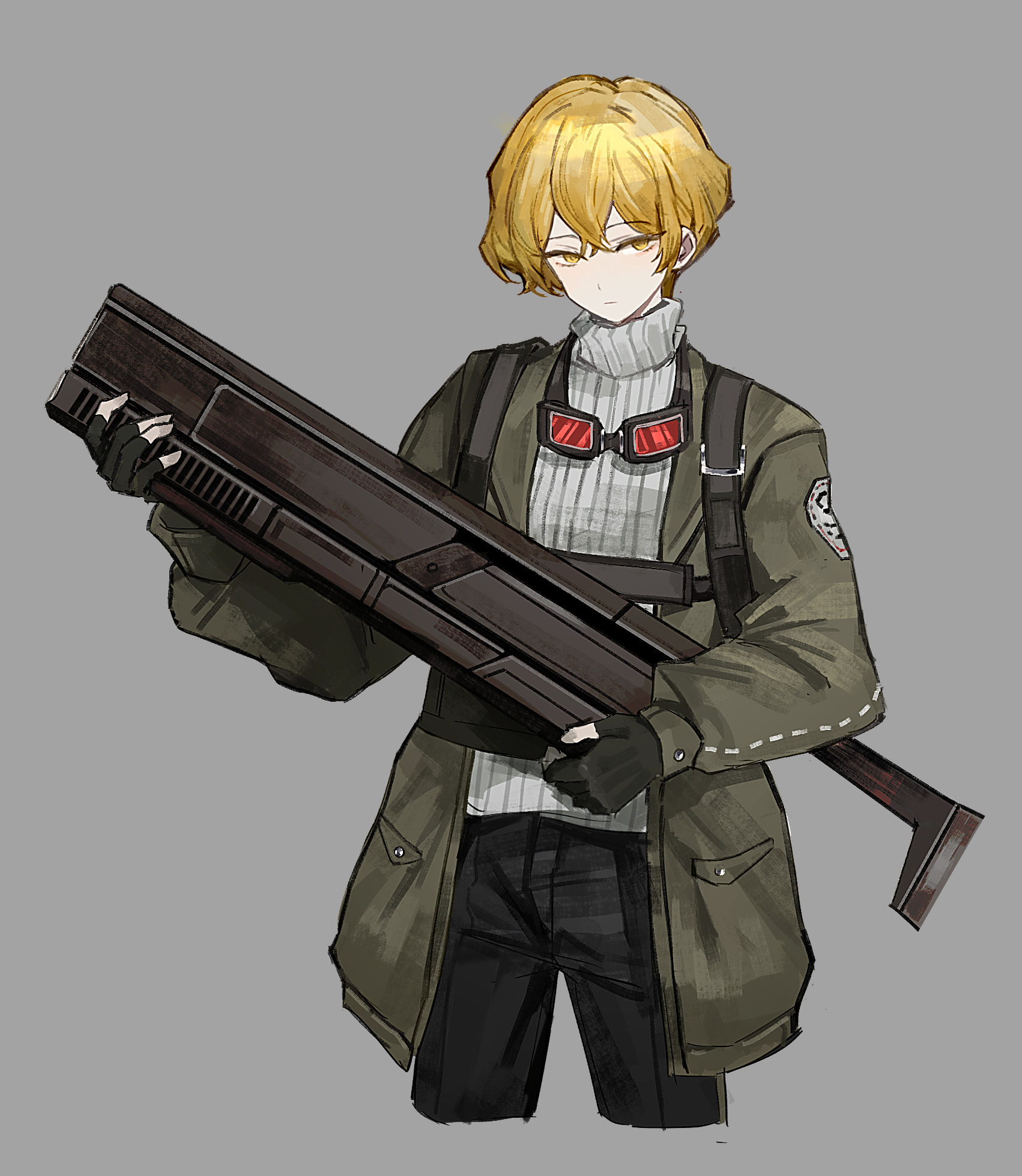 asyker, sinclair (project moon), limbus company, project moon, chinese commentary, highres, 1boy, black gloves, black pants, blonde hair, coat, fingerless gloves, full-stop office (identity) (project moon), gloves, goggles, goggles around neck, green coat, grey background, gun, holding, holding gun, holding weapon, looking at viewer, male focus, pants, red goggles, short hair, shoulder strap, simple background, sweater, turtleneck, turtleneck sweater, upper body, weapon, white sweater, yellow eyes