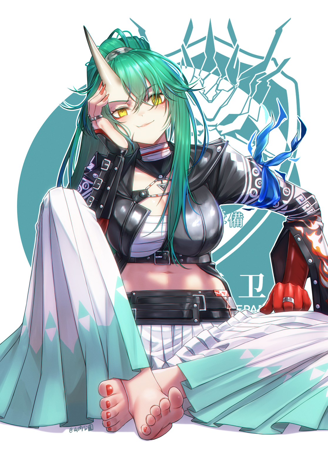 yamauchi (conan-comy), hoshiguma (arknights), hoshiguma the breacher (arknights), arknights, chinese commentary, commentary request, highres, 1girl, arm scarf, bare shoulders, barefoot, belt, black belt, black jacket, breasts, chest sarashi, closed mouth, collarbone, facial scar, feet, fingernails, full body, gloves, green hair, hair between eyes, hakama, hakama pants, hand on own cheek, hand on own face, high belt, high ponytail, horns, jacket, japanese clothes, jewelry, knee up, knees apart feet together, large breasts, long fingernails, long hair, looking at viewer, midriff, multiple rings, nail polish, navel, official alternate costume, oni, pants, ponytail, red gloves, red nails, ring, sarashi, scar, scar on cheek, scar on face, shadow, sidelocks, signature, single glove, single horn, sitting, skin-covered horns, solo, toenail polish, toenails, toes, underbust, very long hair, white hakama, yellow eyes