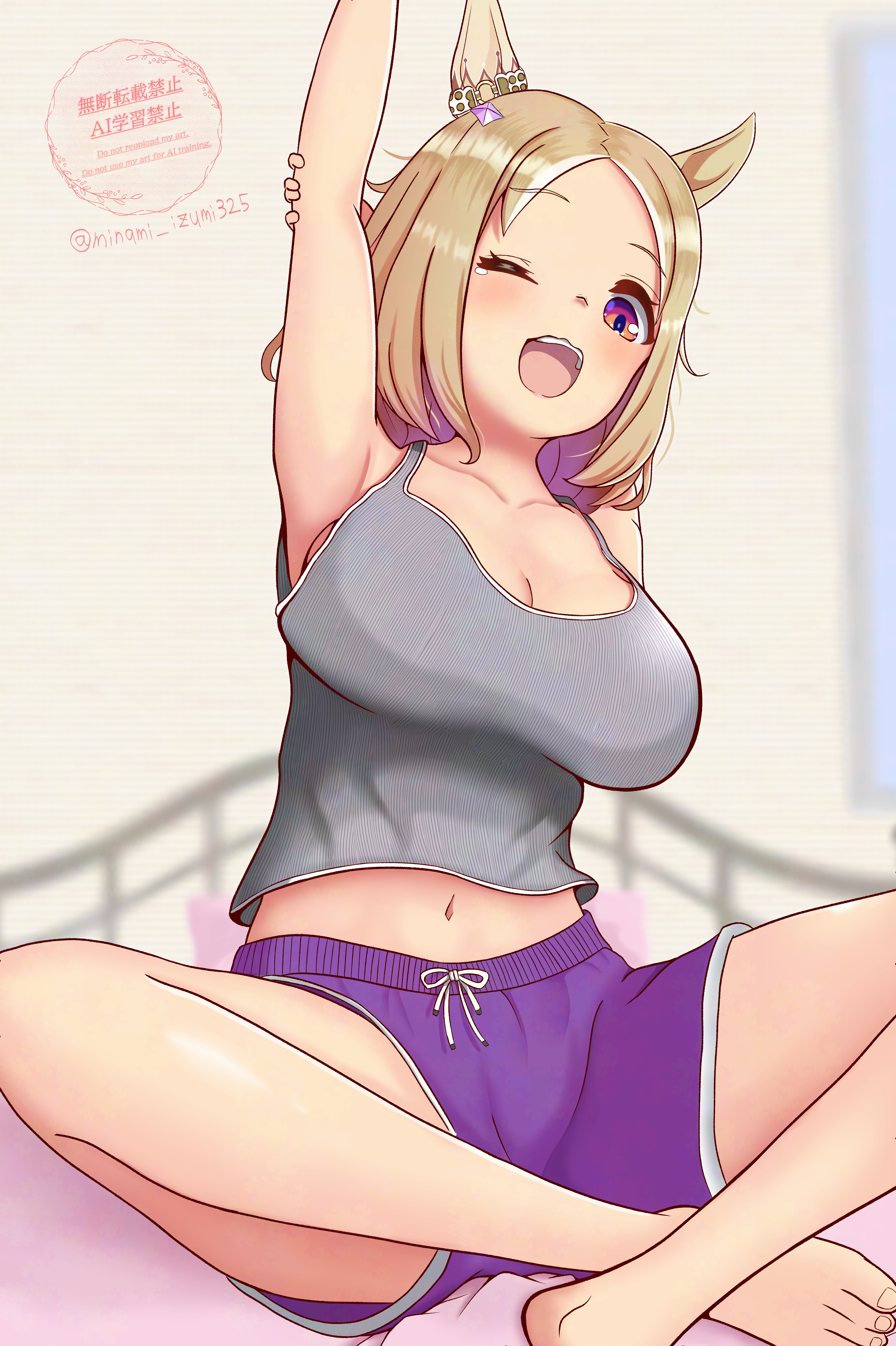 minami izumi325, narita top road (umamusume), umamusume, absurdres, commentary request, highres, 1girl, animal ears, armpits, bed, blonde hair, blurry, blurry background, breasts, cleavage, ear ornament, gradient eyes, grey tank top, horse ears, horse girl, horse tail, indian style, large breasts, looking at viewer, medium hair, midriff, multicolored eyes, navel, on bed, open mouth, purple shorts, shorts, sitting, smile, solo, tail, tank top, teeth, upper teeth only, watermark