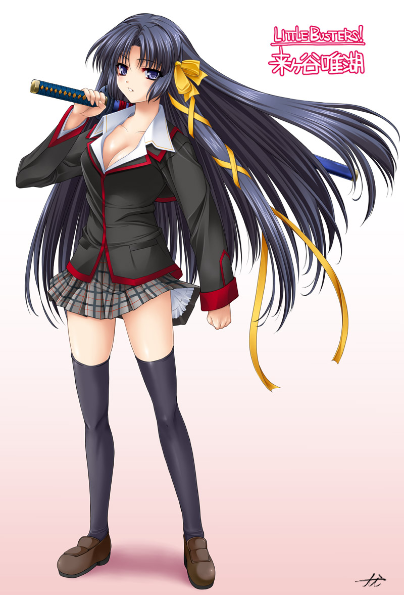 yoshida inuhito, kurugaya yuiko, little busters!, blue eyes, katana, long hair, miniskirt, school, school uniform, serafuku, skirt, solo, sword, thighhighs, weapon, zettai ryouiki