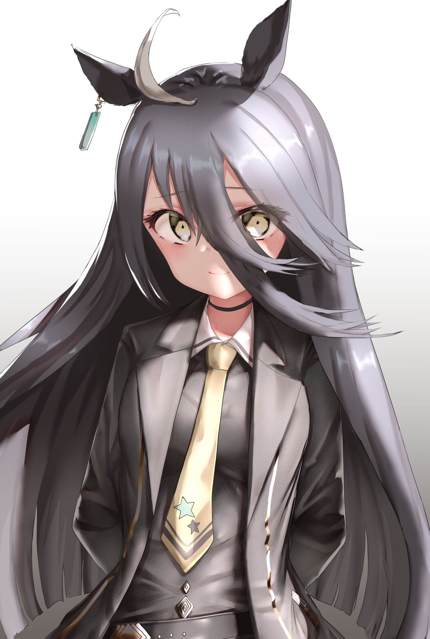 shinka (user rcem8835), manhattan cafe (umamusume), umamusume, absurdres, highres, 1girl, ahoge, animal ears, belt, black belt, black choker, black hair, black shirt, blush, choker, closed mouth, collared shirt, contrast collar, ear ornament, ear tag, earrings, grey hair, hair between eyes, horse ears, horse girl, jewelry, long hair, long hair between eyes, looking at viewer, multicolored hair, necktie, shirt, simple background, single earring, smile, solo, very long hair, yellow eyes, yellow necktie