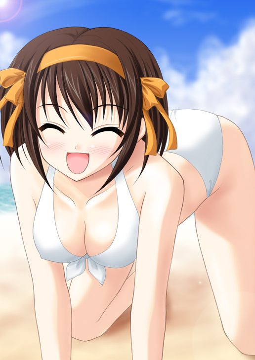 minamori noeru, suzumiya haruhi, suzumiya haruhi no yuuutsu, tagme, 00s, 1girl, all fours, beach, bikini, breasts, cloud, female focus, ocean, outdoors, sky, smile, solo, swimsuit, water, white bikini