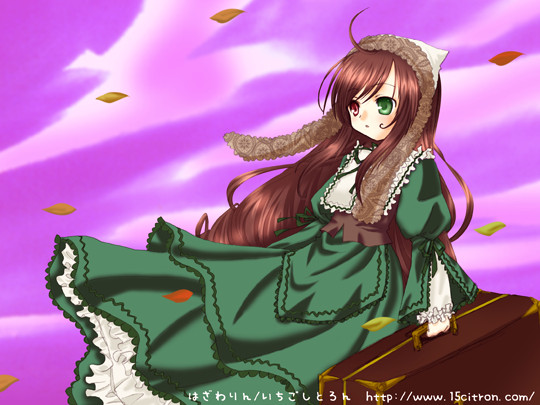 15citron, suiseiseki, rozen maiden, 00s, 1girl, ahoge, blush, brown hair, collar, cowboy shot, dress, female focus, floating hair, frilled collar, frills, green dress, green eyes, headscarf, holding, long hair, red eyes, solo, suitcase, very long hair, white headscarf, wind