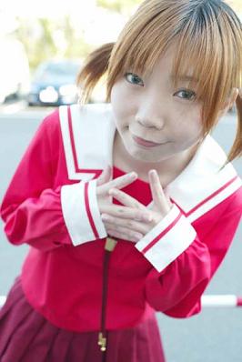 mihama chiyo, azumanga daiou, cosplay photo, lowres, photo (medium), cosplay, school uniform, serafuku, solo, twintails