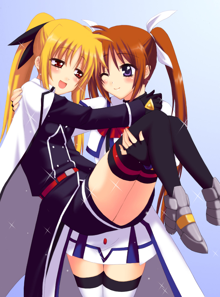 saki chisuzu, fate testarossa, fate testarossa (impulse form), takamachi nanoha, takamachi nanoha (aggressor mode), lyrical nanoha, mahou shoujo lyrical nanoha strikers, 00s, 2girls, couple, lovestruck, multiple girls, thighhighs, twintails, yuri