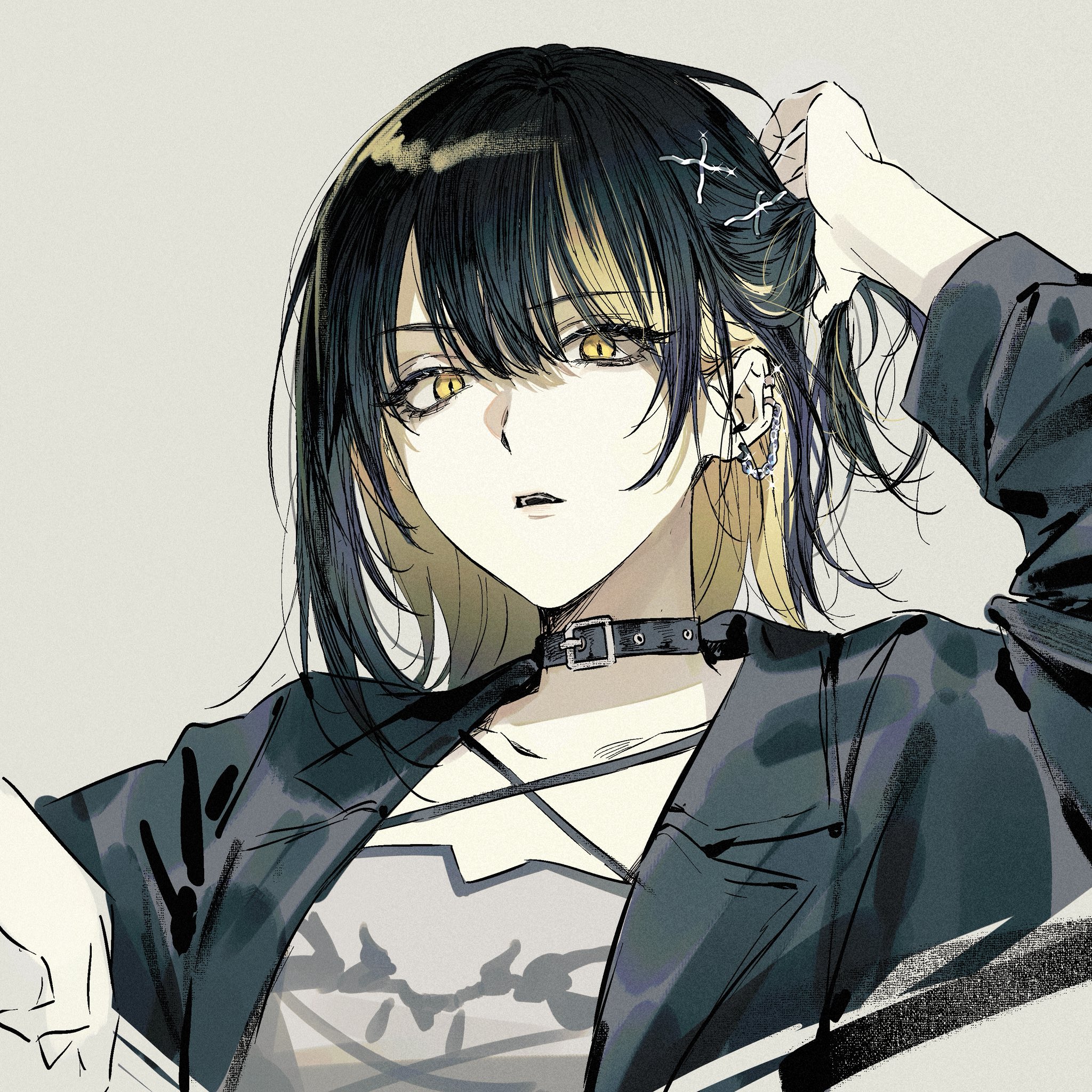qinglai haiji, ikaruga luca, idolmaster, idolmaster shiny colors, highres, 1girl, black choker, black hair, blonde hair, choker, collarbone, ear piercing, hair between eyes, hair ornament, hairclip, hand in own hair, jacket, jewelry, looking at viewer, medium hair, multicolored hair, official alternate costume, parted lips, piercing, shirt, sidelocks, simple background, sketch, solo, streaked hair, teeth, two-tone hair, upper body, upper teeth only, yellow eyes