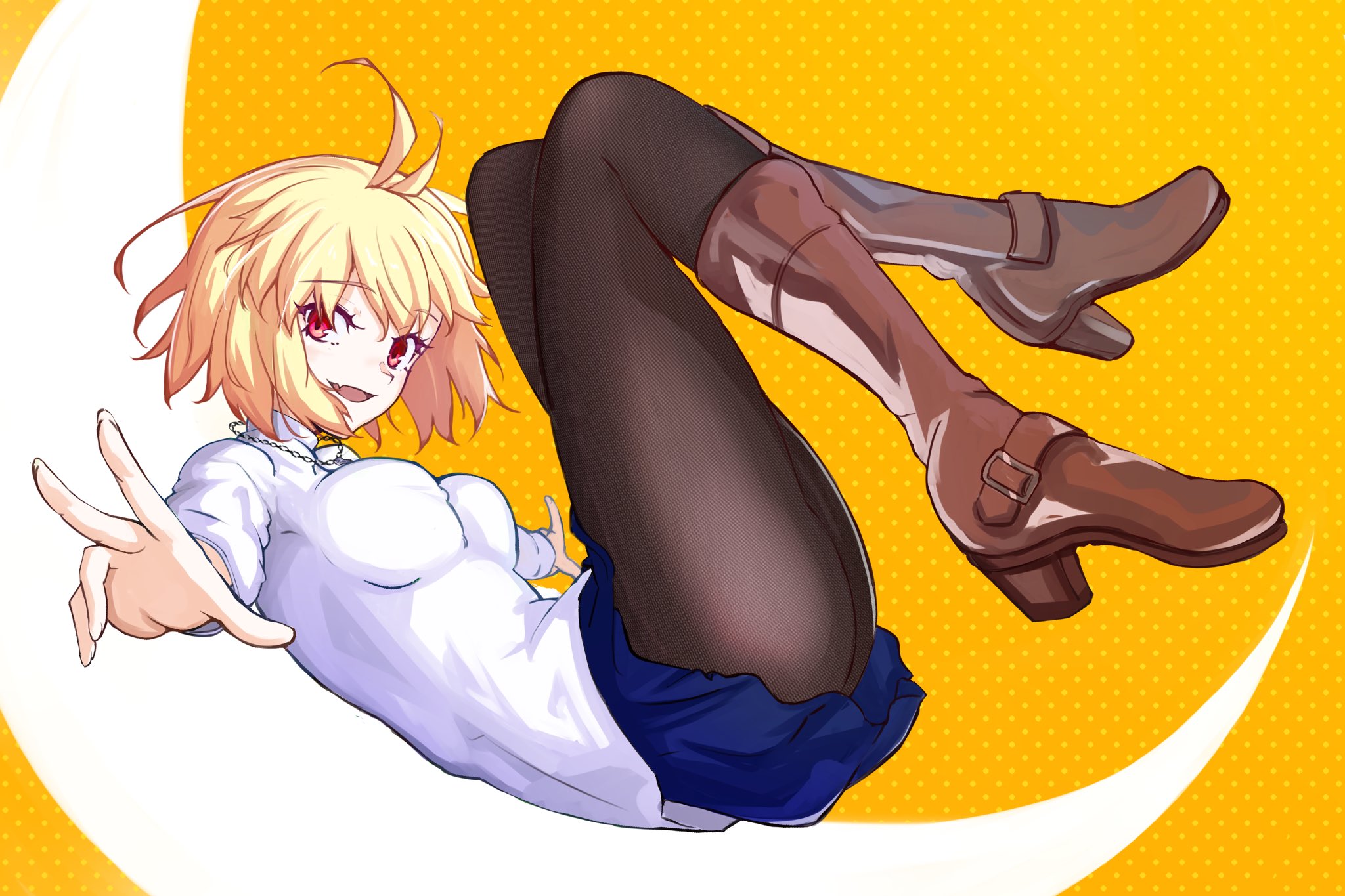 kore (kore), arcueid brunestud, tsukihime, tsukihime (remake), highres, 1girl, antenna hair, blonde hair, boots, breasts, crescent moon, fang, long sleeves, looking at viewer, moon, open mouth, polka dot, polka dot background, red eyes, short hair, skin fang, skirt, solo, sweater, turtleneck, turtleneck sweater, white sweater, yellow background