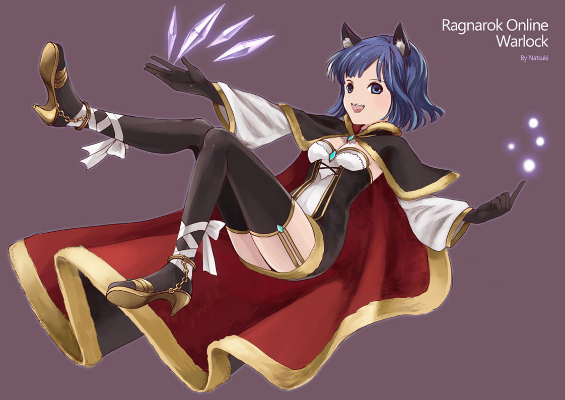 natsuki (pighair), warlock (ragnarok online), ragnarok online, chinese commentary, commentary request, 1girl, animal ear fluff, animal ears, artist name, black cape, black dress, black gloves, black thighhighs, blue eyes, blue hair, breasts, cape, cat ears, cat girl, character name, copyright name, dress, full body, fur-trimmed cape, fur-trimmed dress, fur trim, garter straps, gem, gloves, invisible chair, long sleeves, looking at viewer, medium breasts, official alternate costume, open mouth, purple background, purple gemstone, red cape, sandals, short dress, short hair, simple background, sitting, smile, solo, thighhighs, two-sided cape, two-sided fabric, two-tone dress, white dress, yellow sandals