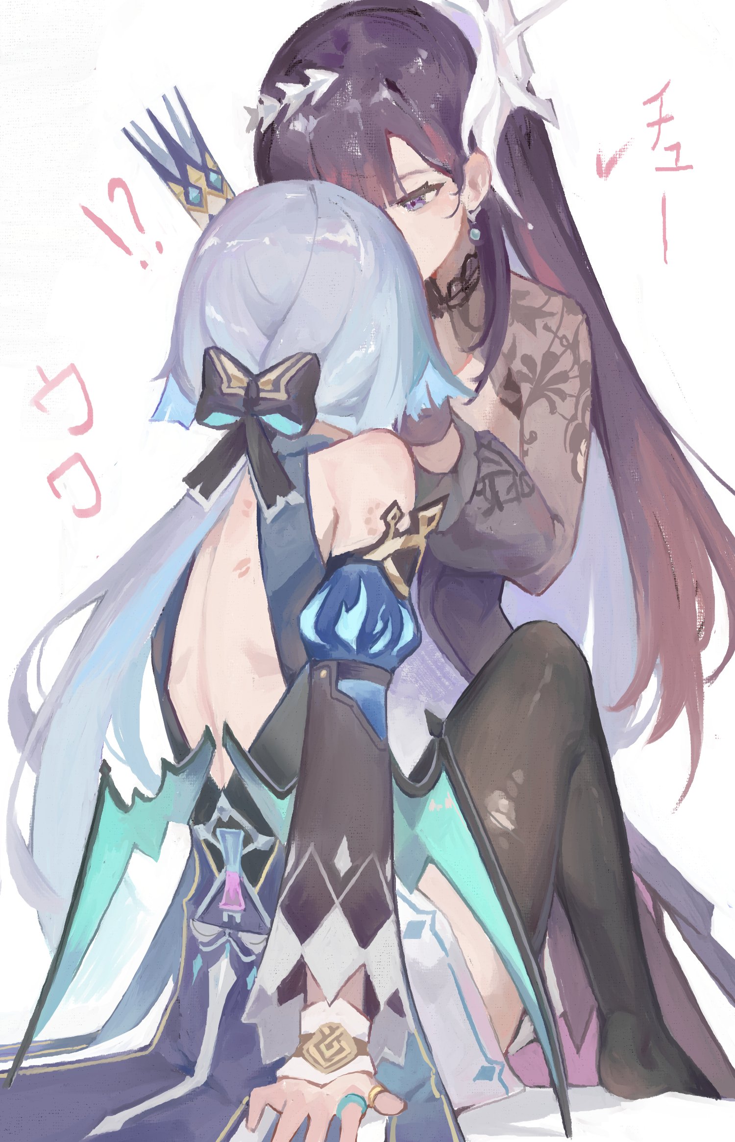 cerydra (honkai: star rail), hysilens (honkai: star rail), honkai: star rail, honkai (series), commentary, highres, !?, 2girls, ani95342287, bare shoulders, between legs, black thighhighs, blue hair, crown, detached sleeves, dress, grey hair, hand on another's face, kiss, lipstick mark on back, looking at another, multiple girls, purple dress, purple eyes, purple hair, simple background, thighhighs, white background, yuri