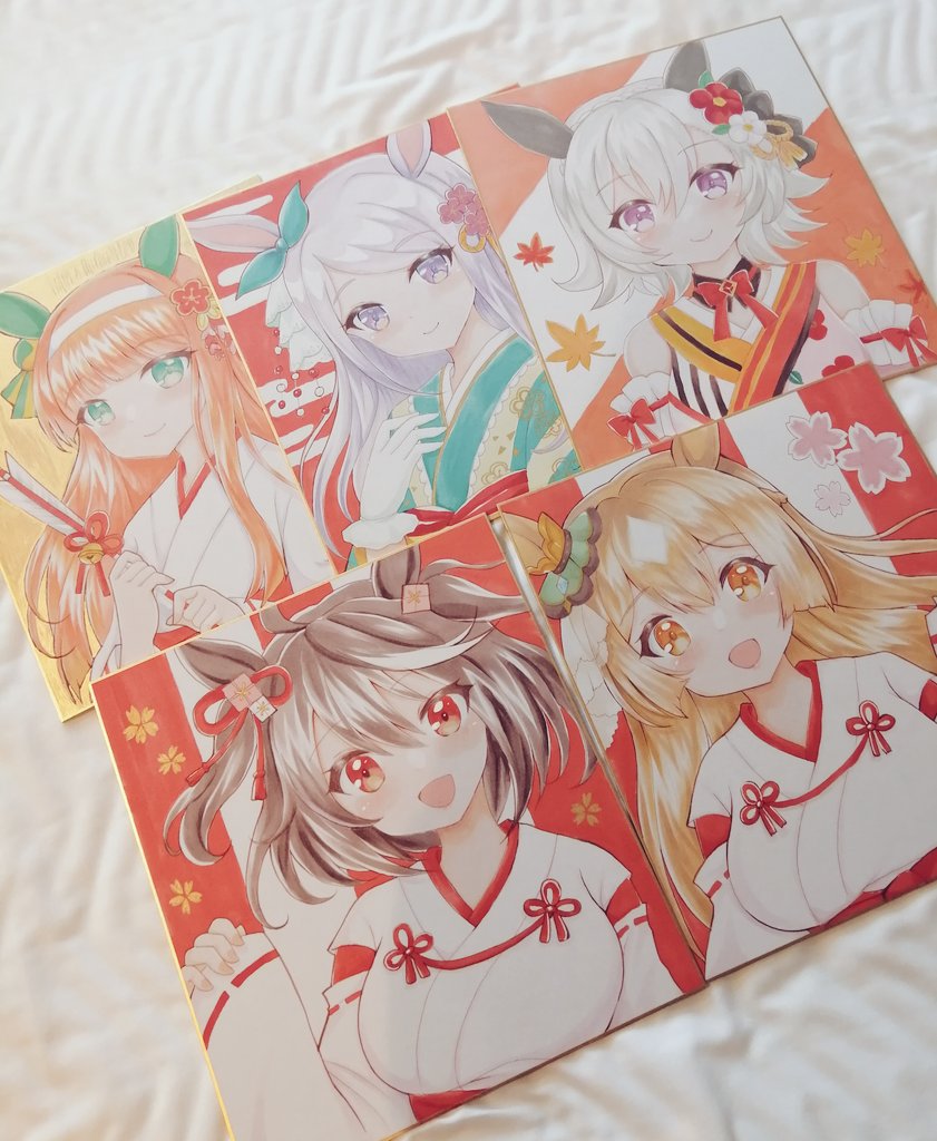 terimuku, curren chan (umamusume), kitasan black (umamusume), mejiro mcqueen (umamusume), satono diamond (umamusume), silence suzuka (umamusume), umamusume, commentary request, photo (medium), traditional media, 5girls, :d, arrow (projectile), bell, black hair, blush, bow, breasts, brown eyes, brown hair, closed mouth, gloves, green eyes, grey hair, hair between eyes, hairband, hamaya, holding, holding arrow, japanese clothes, jingle bell, kimono, long sleeves, medium breasts, multicolored hair, multiple girls, open mouth, pinching sleeves, purple eyes, purple hair, red bow, ribbon-trimmed sleeves, ribbon trim, shikishi, short hair, sleeves past wrists, smile, streaked hair, striped clothes, striped kimono, two side up, vertical-striped clothes, vertical-striped kimono, white gloves, white hair, white hairband, white kimono, wide sleeves