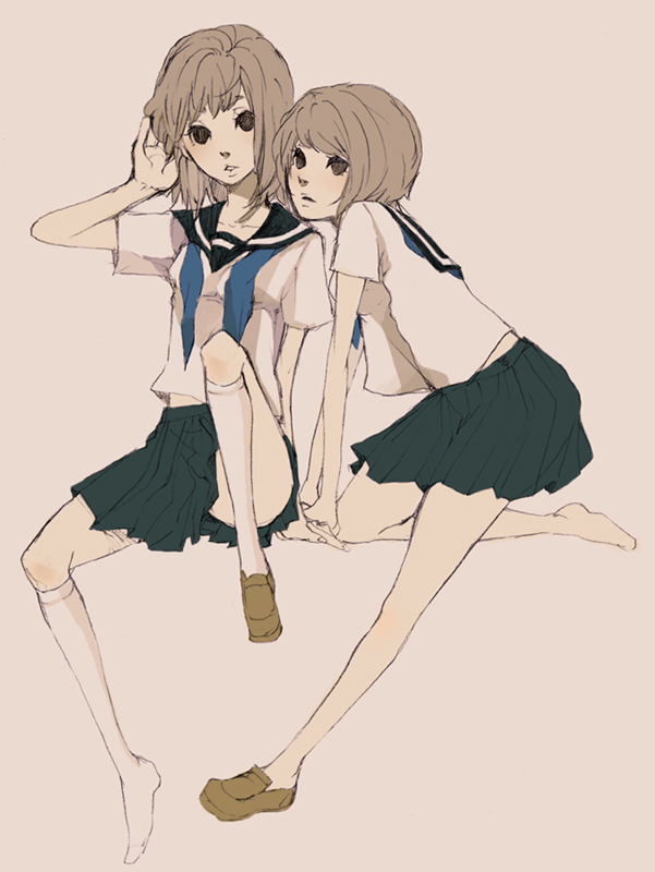 hagiko, bad id, bad pixiv id, 2girls, black eyes, brown hair, multiple girls, school uniform, serafuku, shirt, shoes, single shoe, skirt, socks