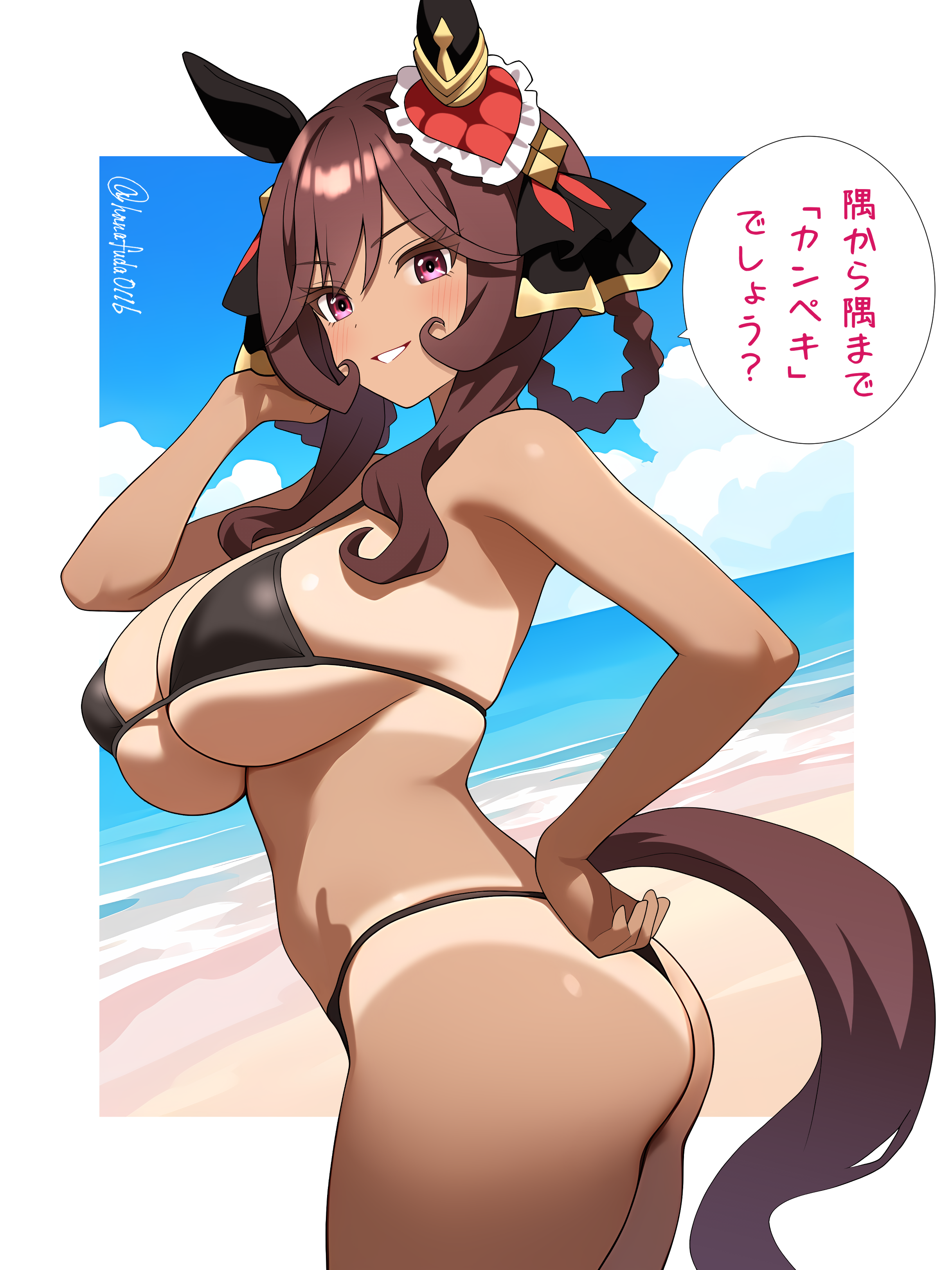 hanafuda (hanafuda0116), gentildonna (umamusume), umamusume, absurdres, commentary request, highres, translation request, 1girl, animal ears, ass, beach, bikini, black bikini, blue sky, breasts, cloud, day, ear covers, horse ears, horse girl, horse tail, large breasts, looking at viewer, medium hair, ocean, outdoors, purple eyes, sky, solo, speech bubble, swimsuit, tail, tan, tanline, twitter username
