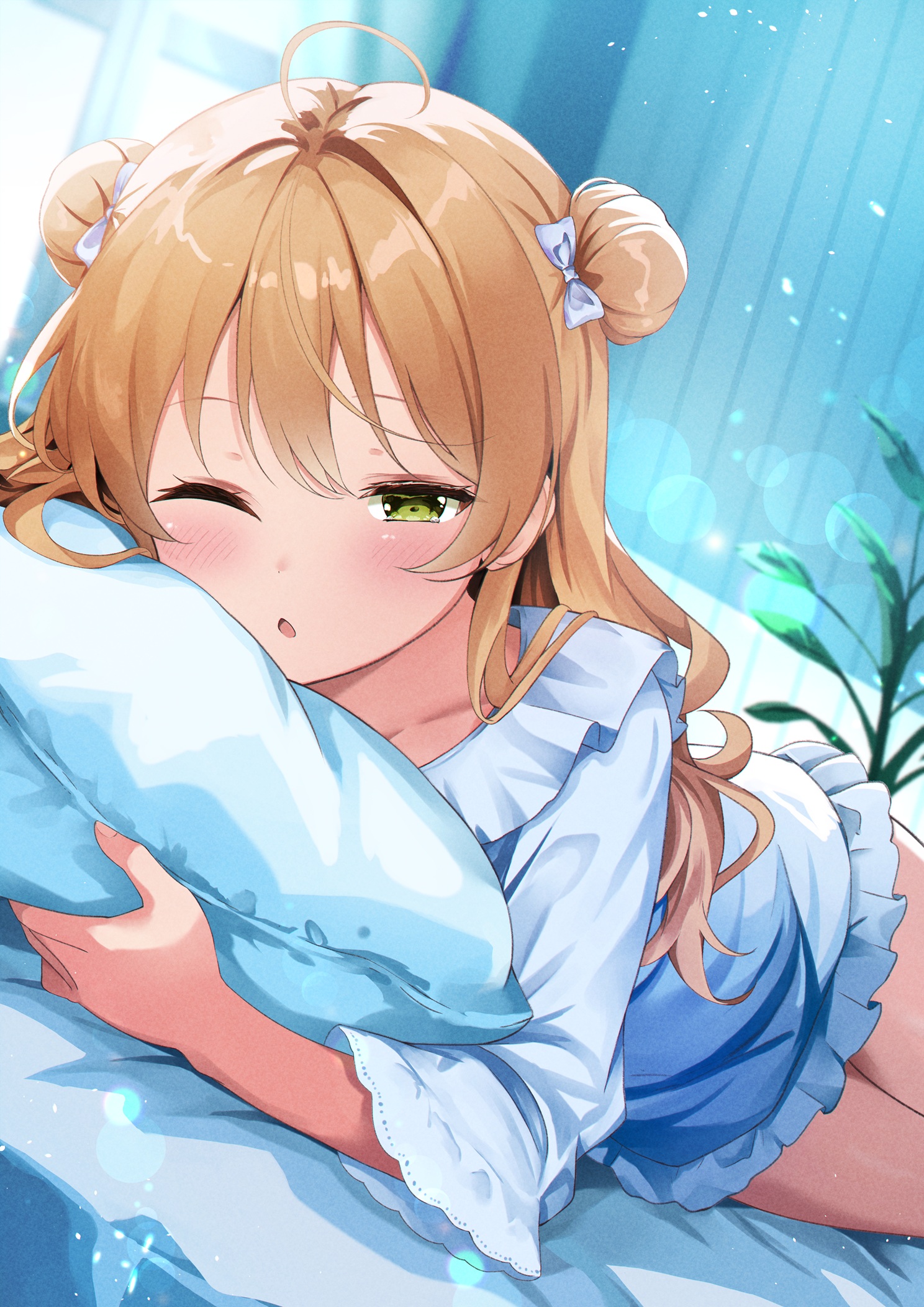 aizawa (aizawatsu), rfb (girls' frontline), girls' frontline, highres, 1girl, blonde hair, blush, bow, dress, frilled dress, frills, green eyes, hair bow, hair bun, indoors, long hair, long sleeves, looking at viewer, lying, on stomach, one eye closed, pillow, solo, white bow, white dress
