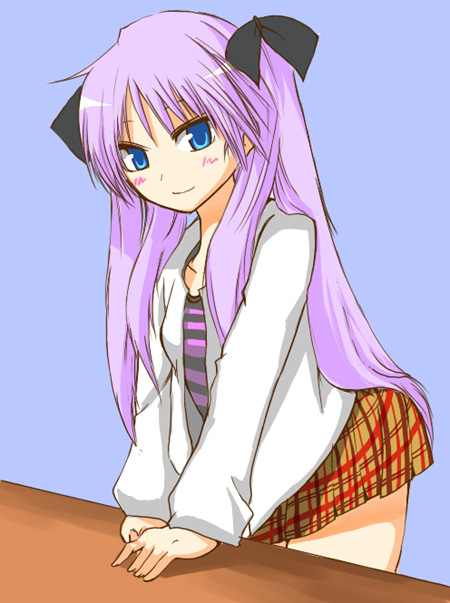 hane (hanegoya), hiiragi kagami, lucky star, 00s, 1girl, black bow, blue background, blush, bow, comic, cowboy shot, female focus, hair bow, long hair, looking at viewer, orange skirt, plaid clothes, plaid skirt, purple background, simple background, skirt, smile, solo, standing, table, very long hair