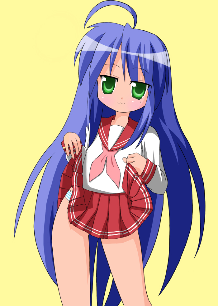 sawa (artist), sawa (snack yoshie), izumi konata, lucky star, 00s, 1girl, clothes lift, female focus, mole, mole under eye, skirt, skirt lift, solo