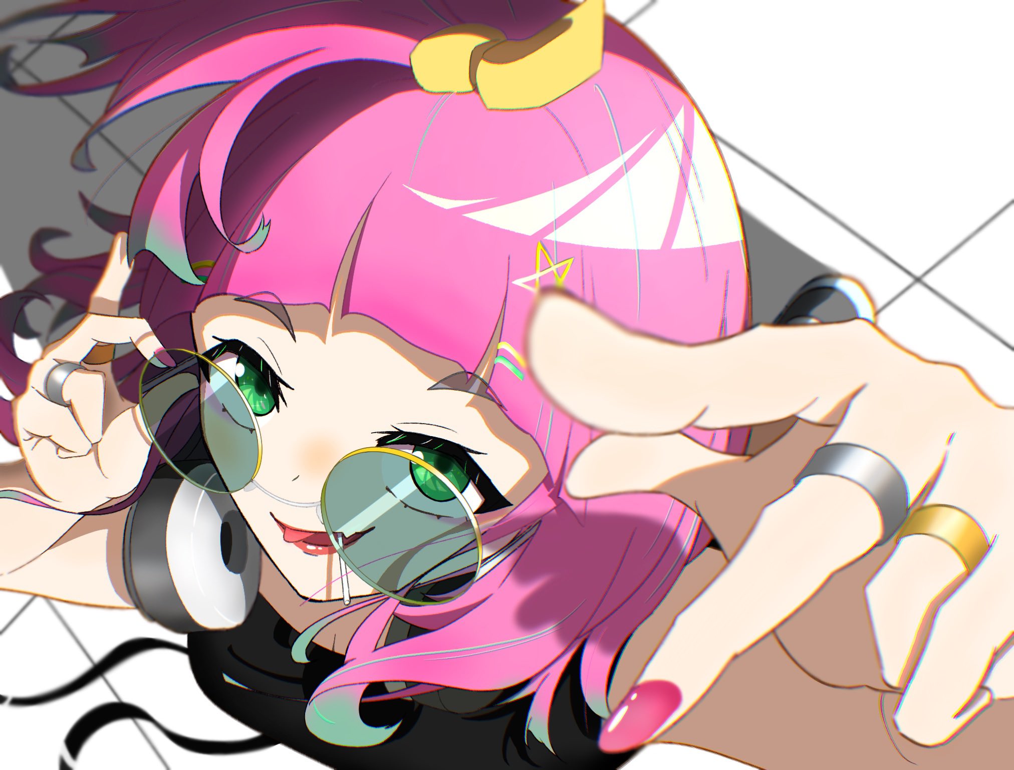watase kiui, yoru no kurage wa oyogenai, commentary, highres, 1girl, black shirt, candy, fang, floating hair, food, green eyes, headphones, headphones around neck, jewelry, lollipop, looking at viewer, multiple rings, nail polish, nobunaga (nbng g), open mouth, pink hair, pink nails, ring, round eyewear, shirt, skin fang, solo, sunglasses
