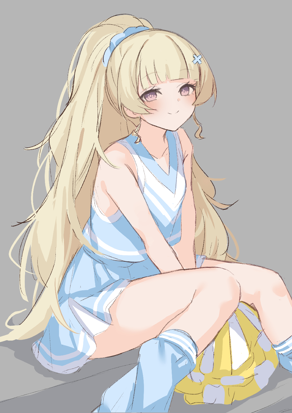 kuramoto beta-carotene, phoebe (wuthering waves), wuthering waves, commentary request, highres, 1girl, alternate costume, alternate hairstyle, bare shoulders, blonde hair, blue scrunchie, blue shirt, blue skirt, blue socks, blush, cheerleader, closed mouth, collarbone, grey background, hair ornament, hair scrunchie, long hair, looking at viewer, pom pom (cheerleading), purple eyes, scrunchie, shirt, simple background, sitting, skirt, smile, socks, solo, thighs, very long hair, x hair ornament